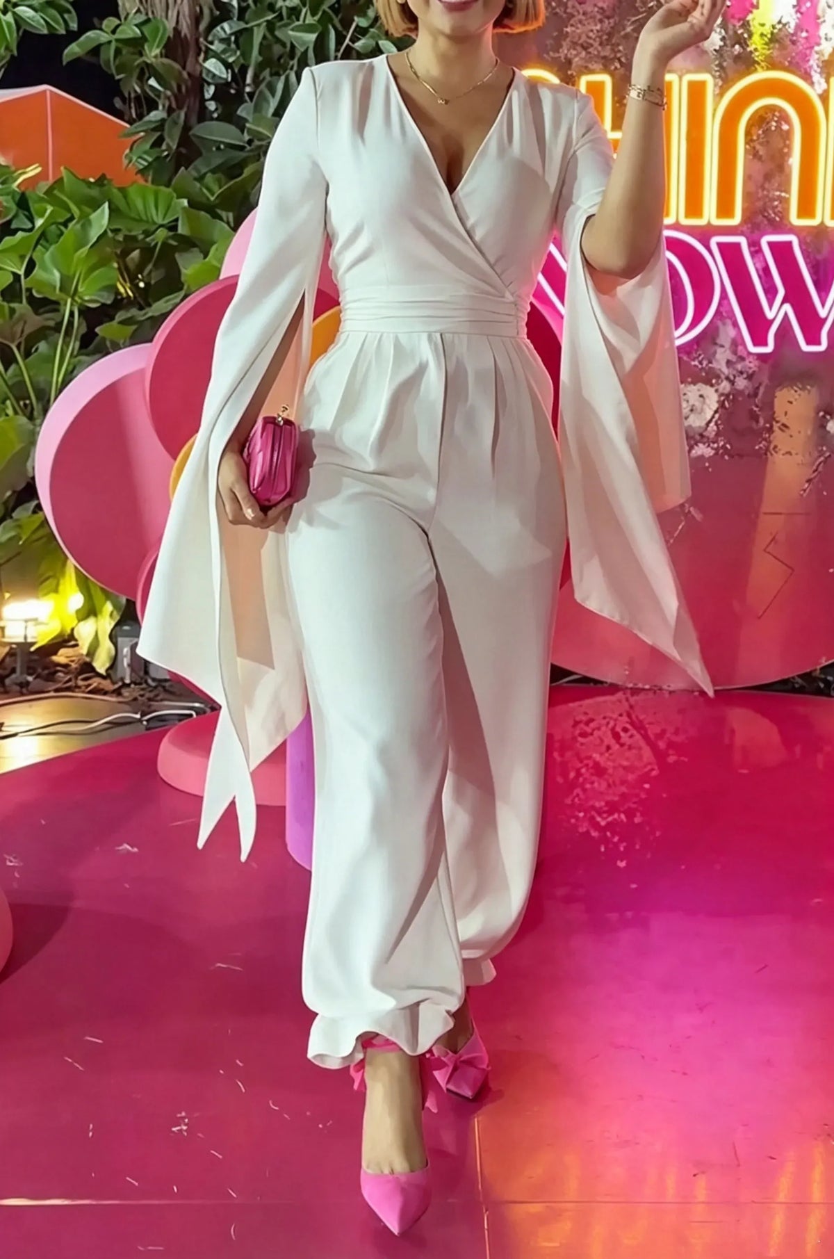 Women's Elegant V-Neck Flowing Long Sleeve Jumpsuit