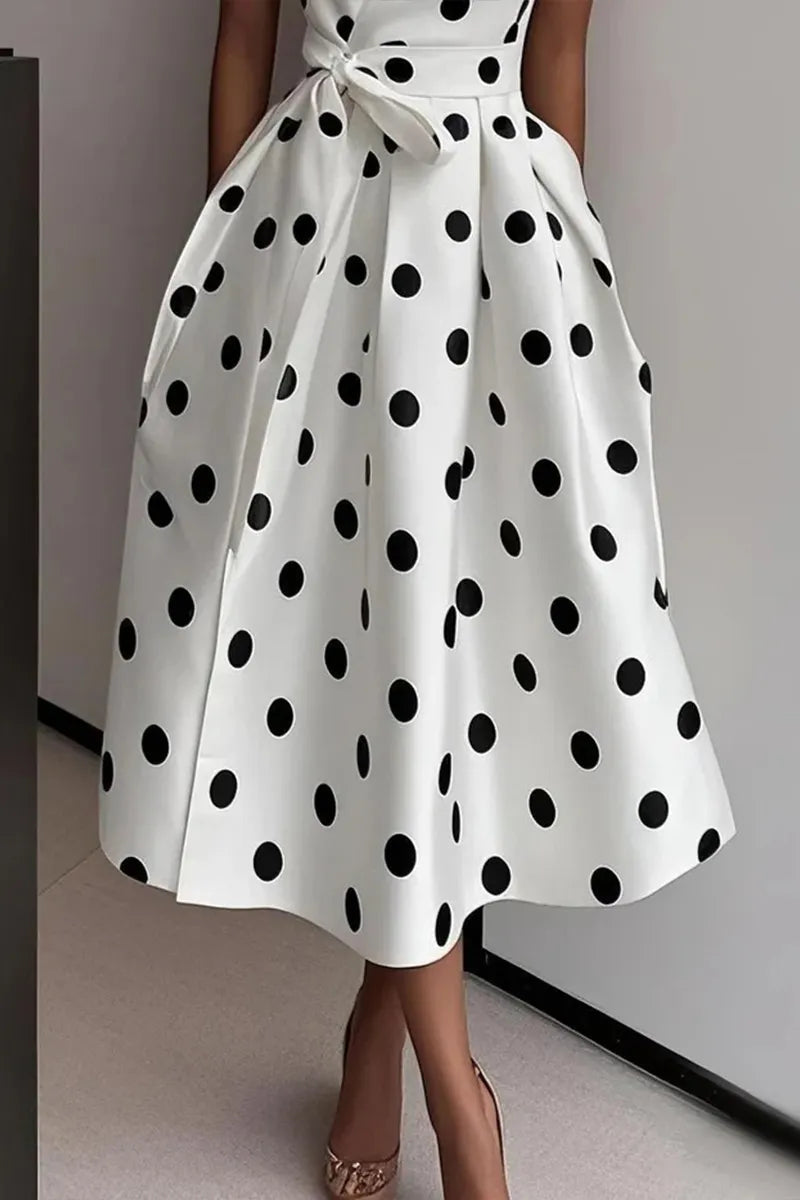 Women‘s Elegant Polka-Dot Waist-Defined Dress