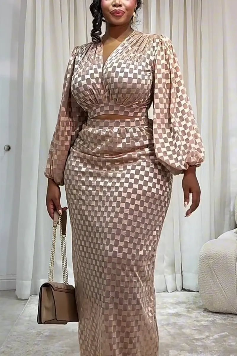 Women's V-neck Printed Top + Half Skirt Elegant Temperament Set