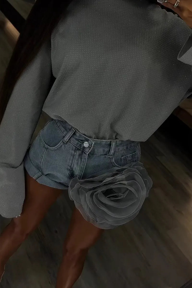 Women's Casual Mesh Flower Decoration Short Jeans